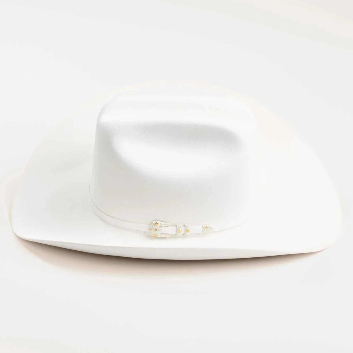 White 10x Larry Mahan Jerarca fur felt cowboy hat with cattleman crease