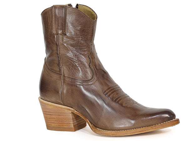 Women's Stetson Piper handcrafted brown leather boots with snip toe and 7-inch shaft