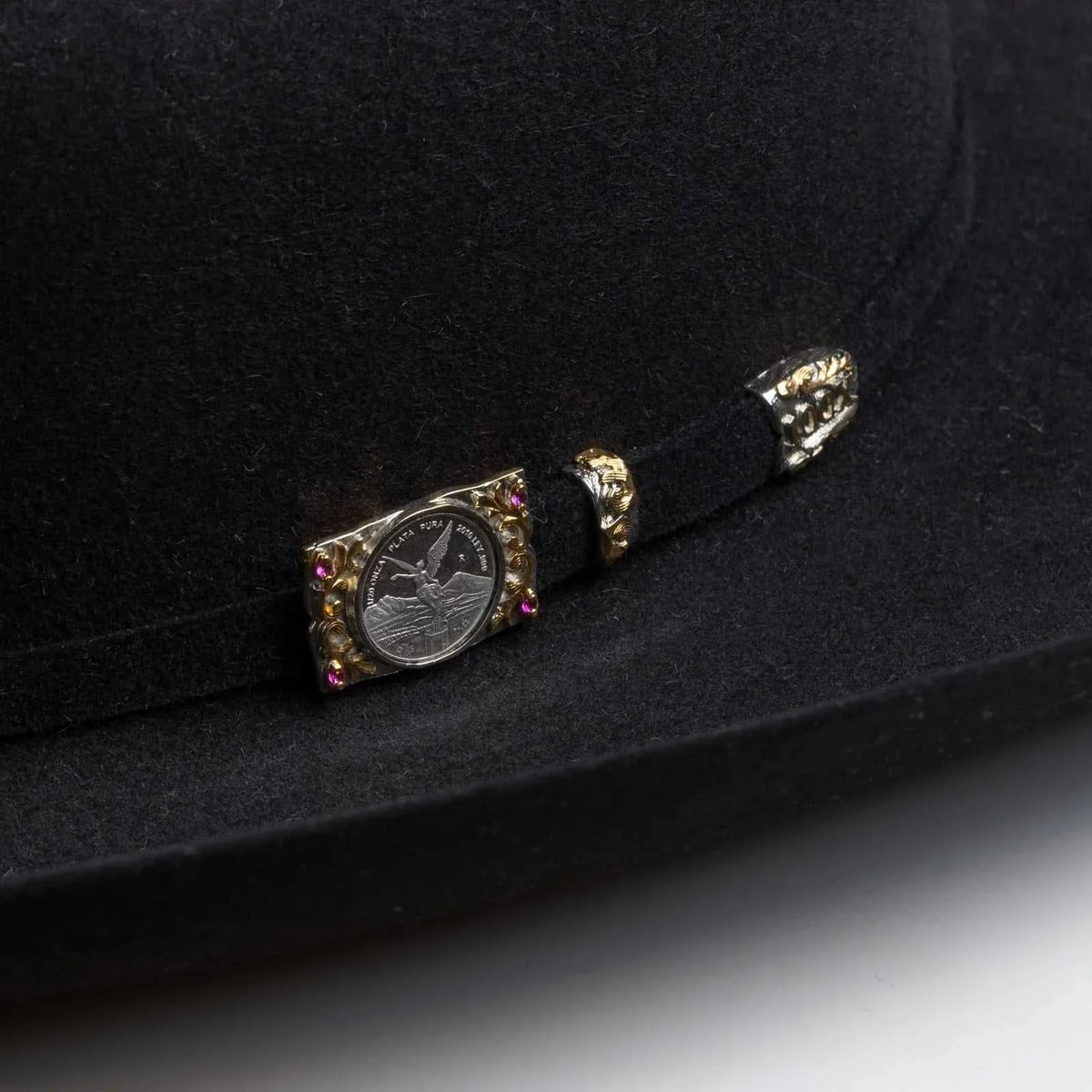 Black 100x Larry Mahan Independencia fur felt cowboy hat with cattleman crease and gold silver buckle