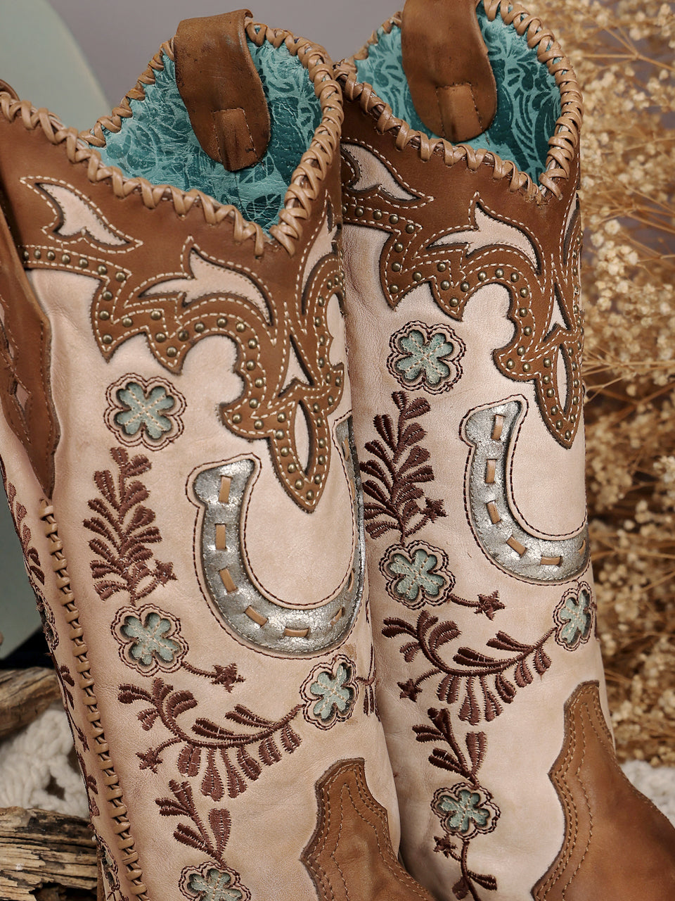 Women's Corral Honey Genuine Leather Boots with Horseshoe Overlay & Embroidery & Studs & Handwoven