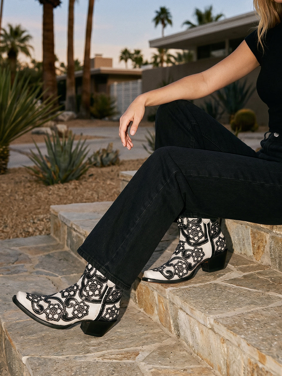 Women's Corral White Genuine Leather Boots with Overlay & SEQUIN-EMBROIDERY Floral Patterns Ankle Boot