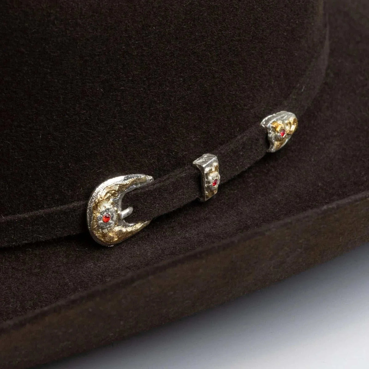 6x Larry Mahan real fur felt cowboy hat in chocolate color with beaver fur, matching hatband, and leather sweatband