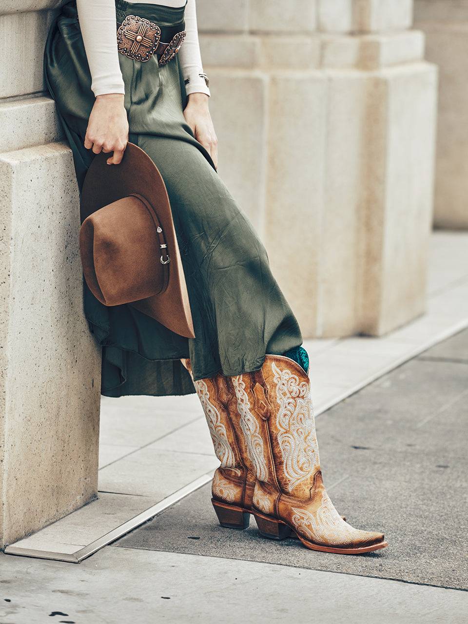Women's Corral Blue Genuine Leather Boots with Liminiscent Embroidery