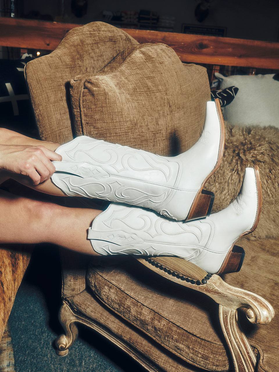Women's Corral White Genuine Leather Boots with Embroidery