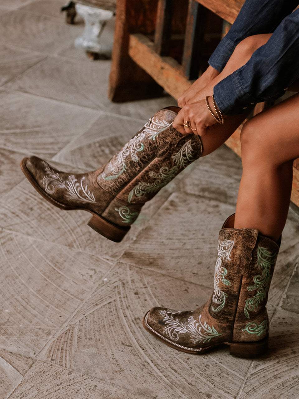 Women's Corral Brown Genuine Leather Boots with Embroidery