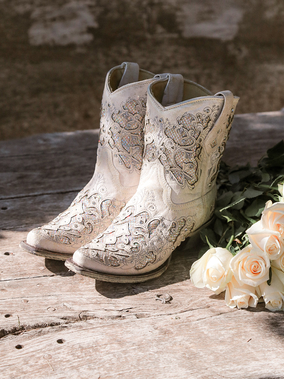 Women's Corral White Boots with Glitter Inlay & Crystals