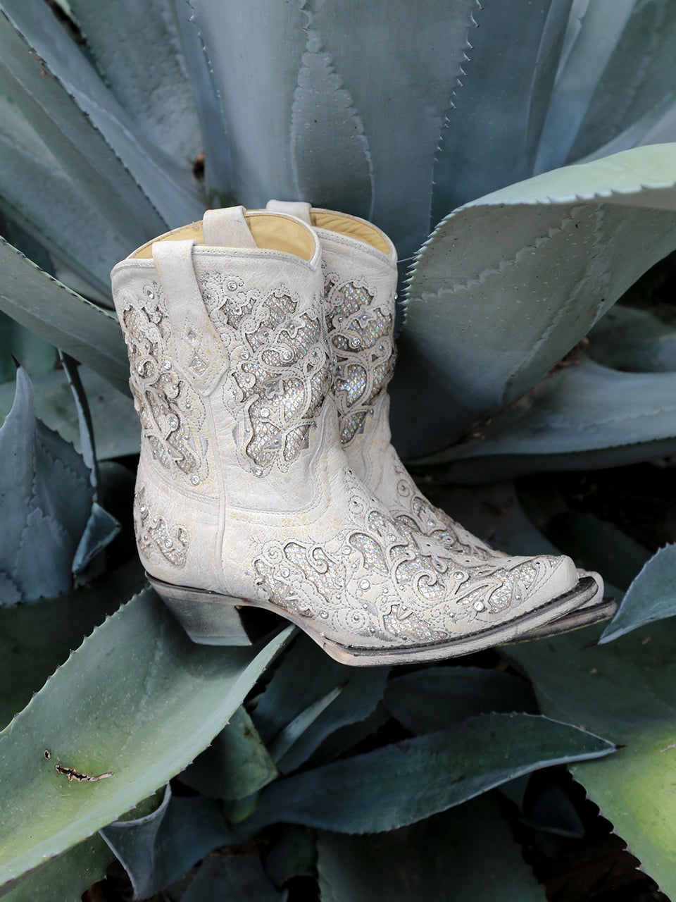 Women's Corral White Boots with Glitter Inlay & Crystals