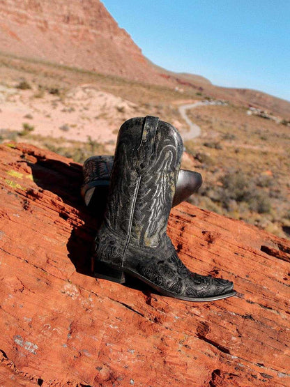 Men's Corral Black genuine American alligator boots with detailed embroidery, inlay, snip toe, and 12.5-inch shaft
