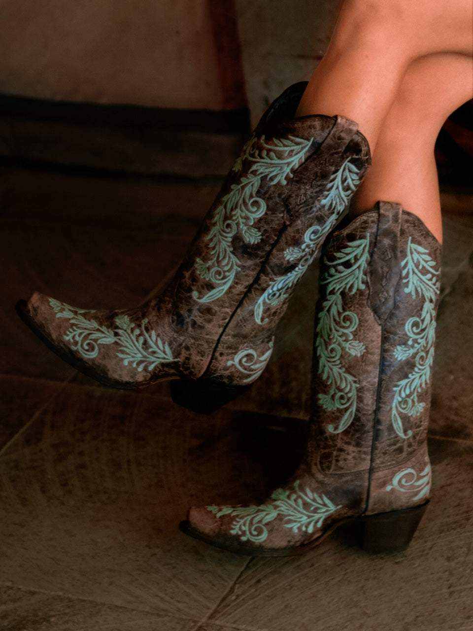 Women's Corral Brown Genuine Leather Boots with Embroidery featuring distressed brown leather and glow-in-the-dark ivory feathered floral embroidery