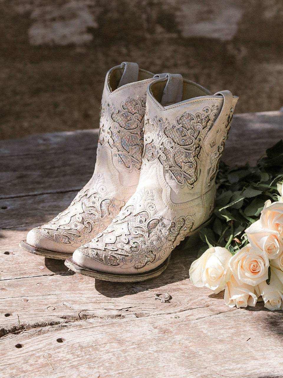 Women's Corral White Boots with Glitter Inlay & Crystals, white leather Western boots with ornate floral embroidery
